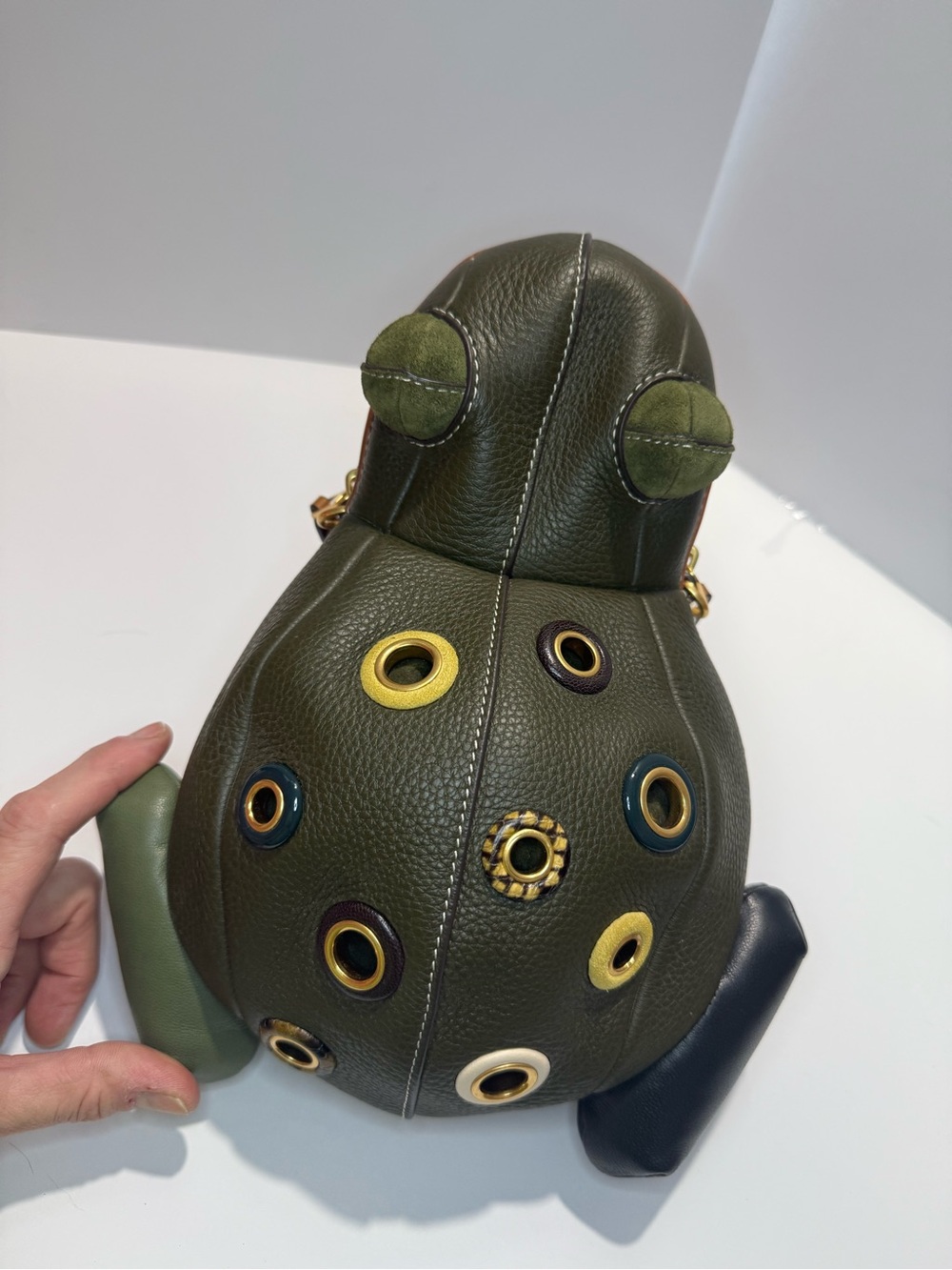 Tory the Toad Backpack - Picture 6 of 7